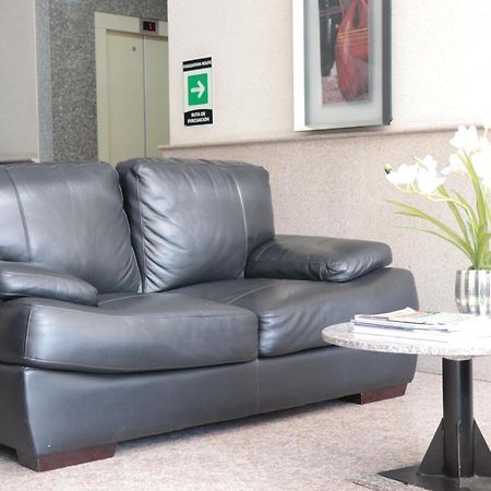 Hoteles Bogota Inn Lago Chico Zona Rosa ภายนอก รูปภาพ