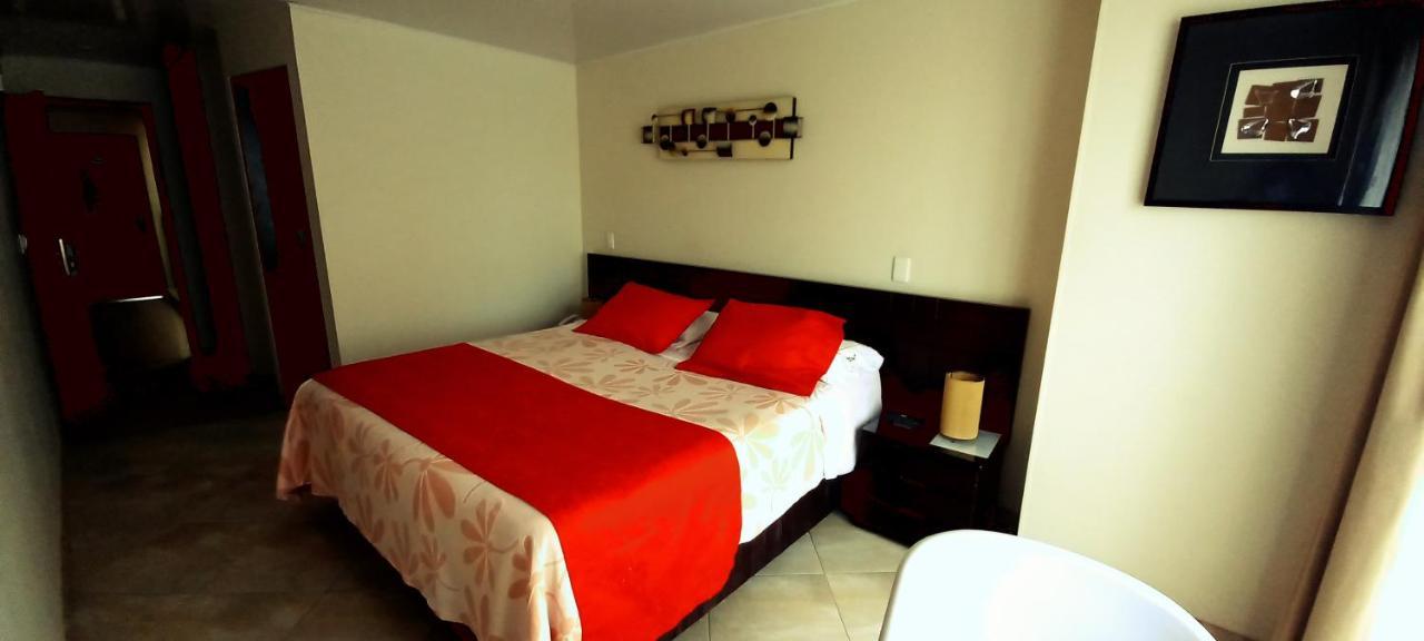 Hoteles Bogota Inn Lago Chico Zona Rosa ภายนอก รูปภาพ