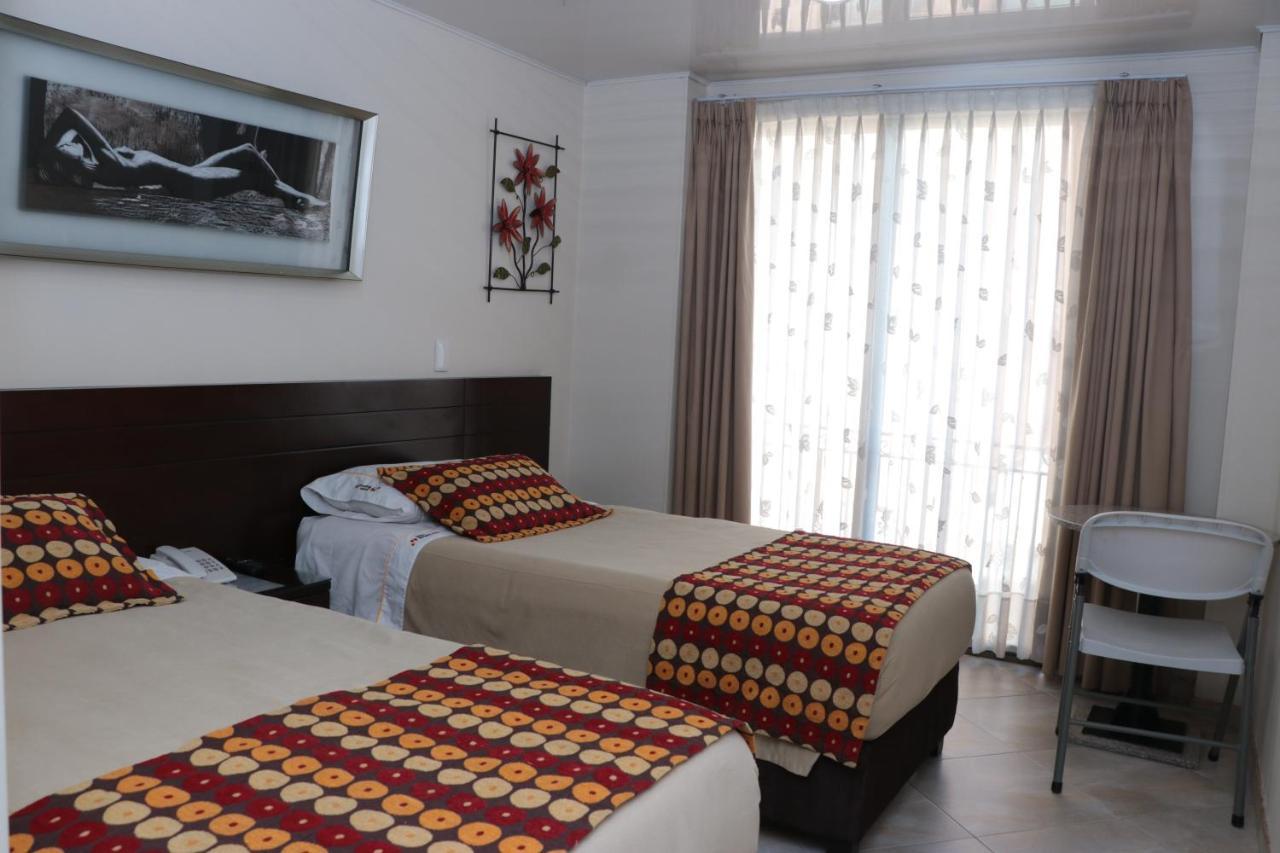 Hoteles Bogota Inn Lago Chico Zona Rosa ภายนอก รูปภาพ